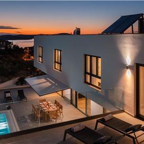 4 Bedroom Villa with Pool near Milna, Brac Island Sleeps 8 